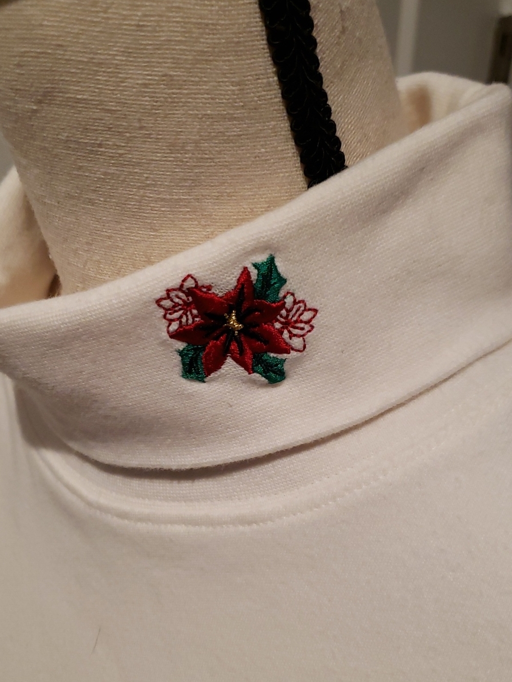 Vintage White Cotton Turtleneck with Red Poinsettia Embroidery Holiday Editions
